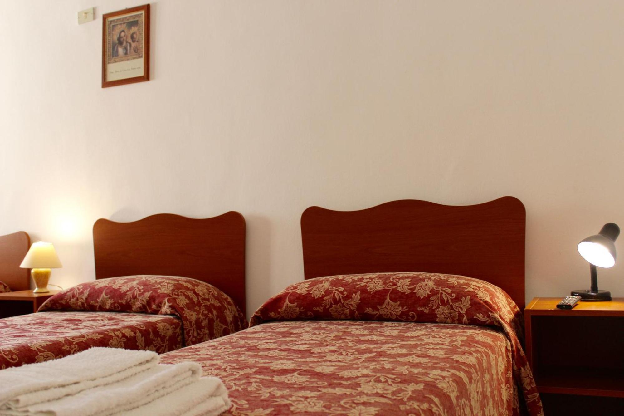 Albergo Del Santuario Santa Maria di Leuca Ngoại thất bức ảnh