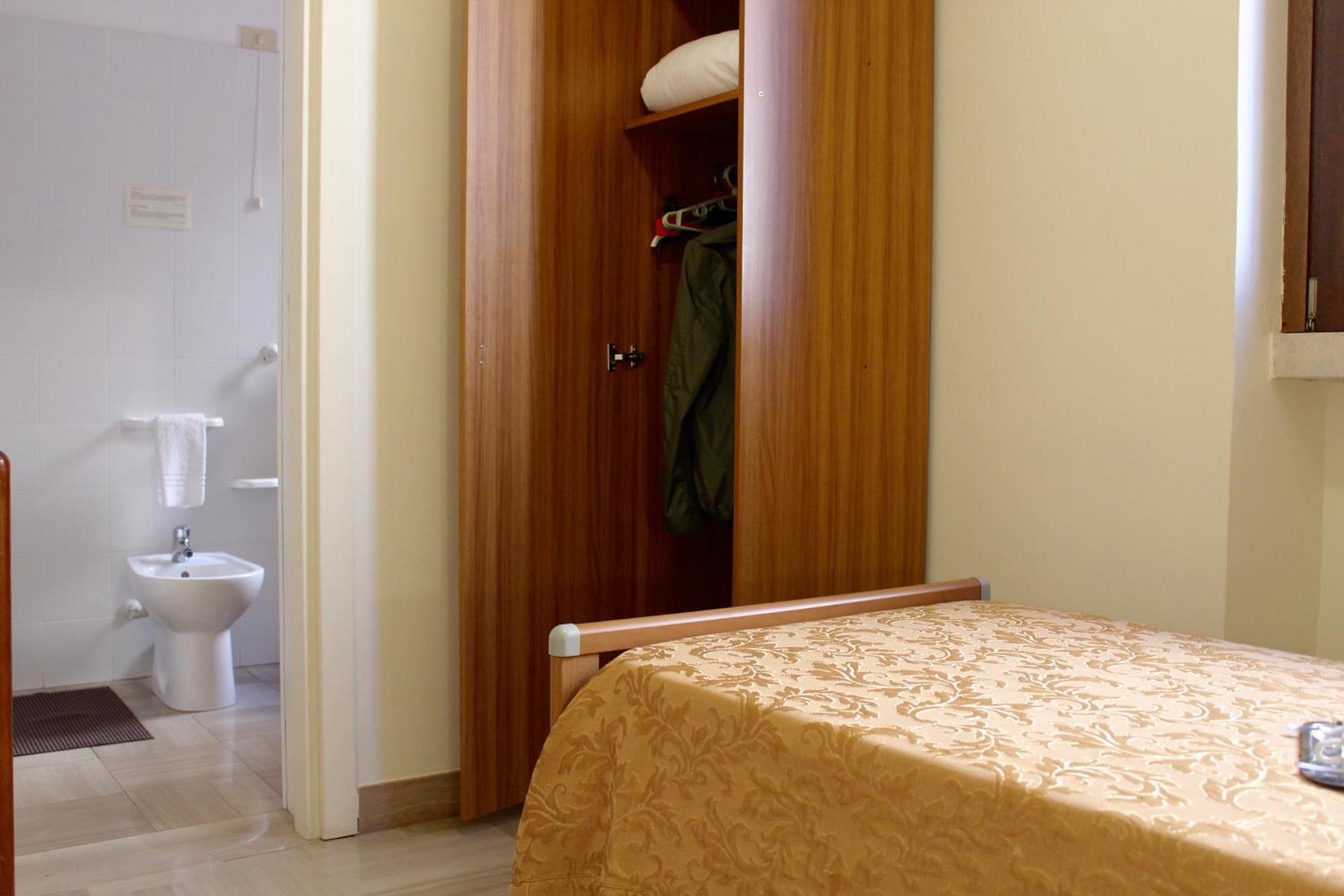 Albergo Del Santuario Santa Maria di Leuca Ngoại thất bức ảnh
