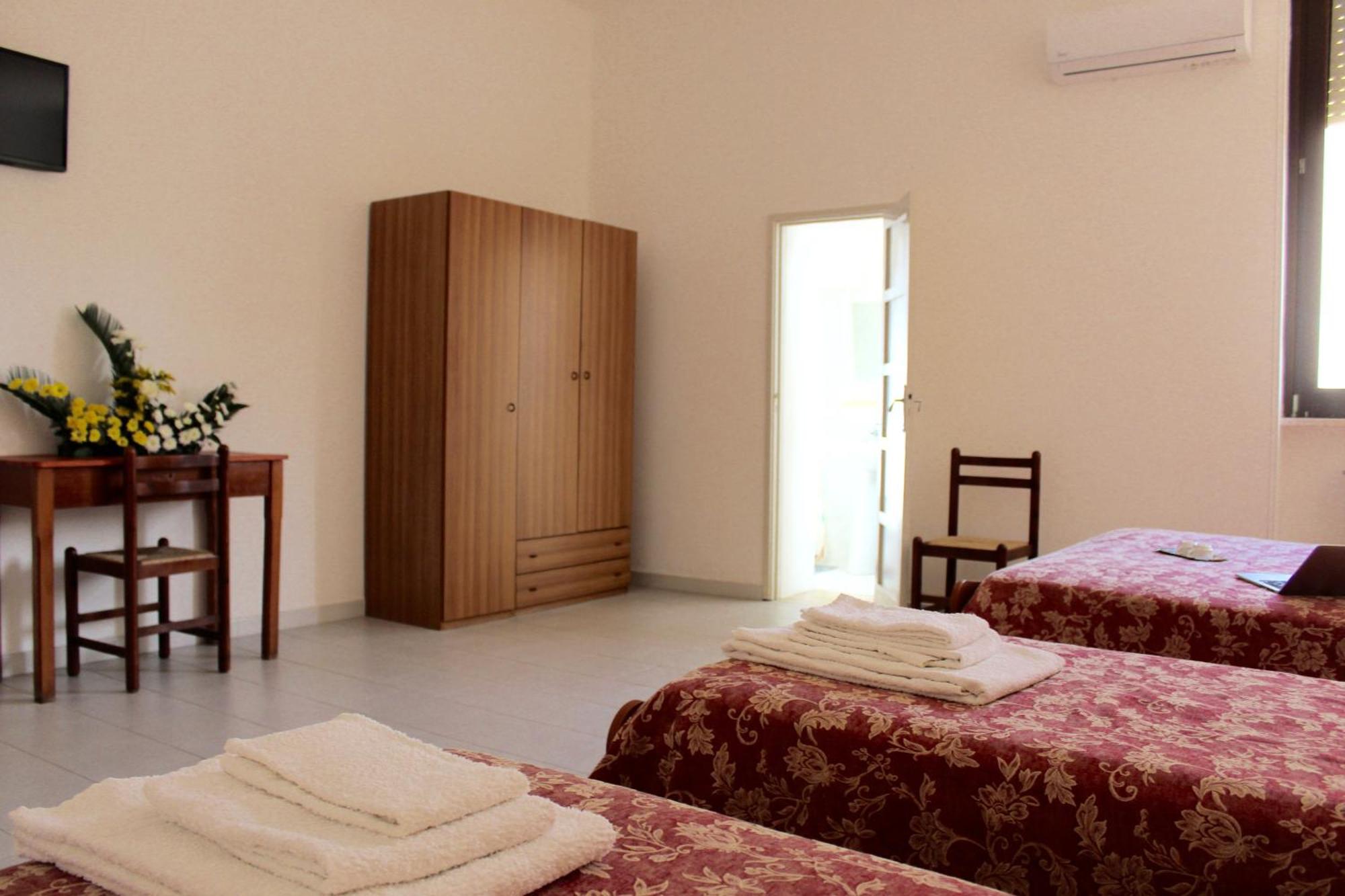 Albergo Del Santuario Santa Maria di Leuca Ngoại thất bức ảnh