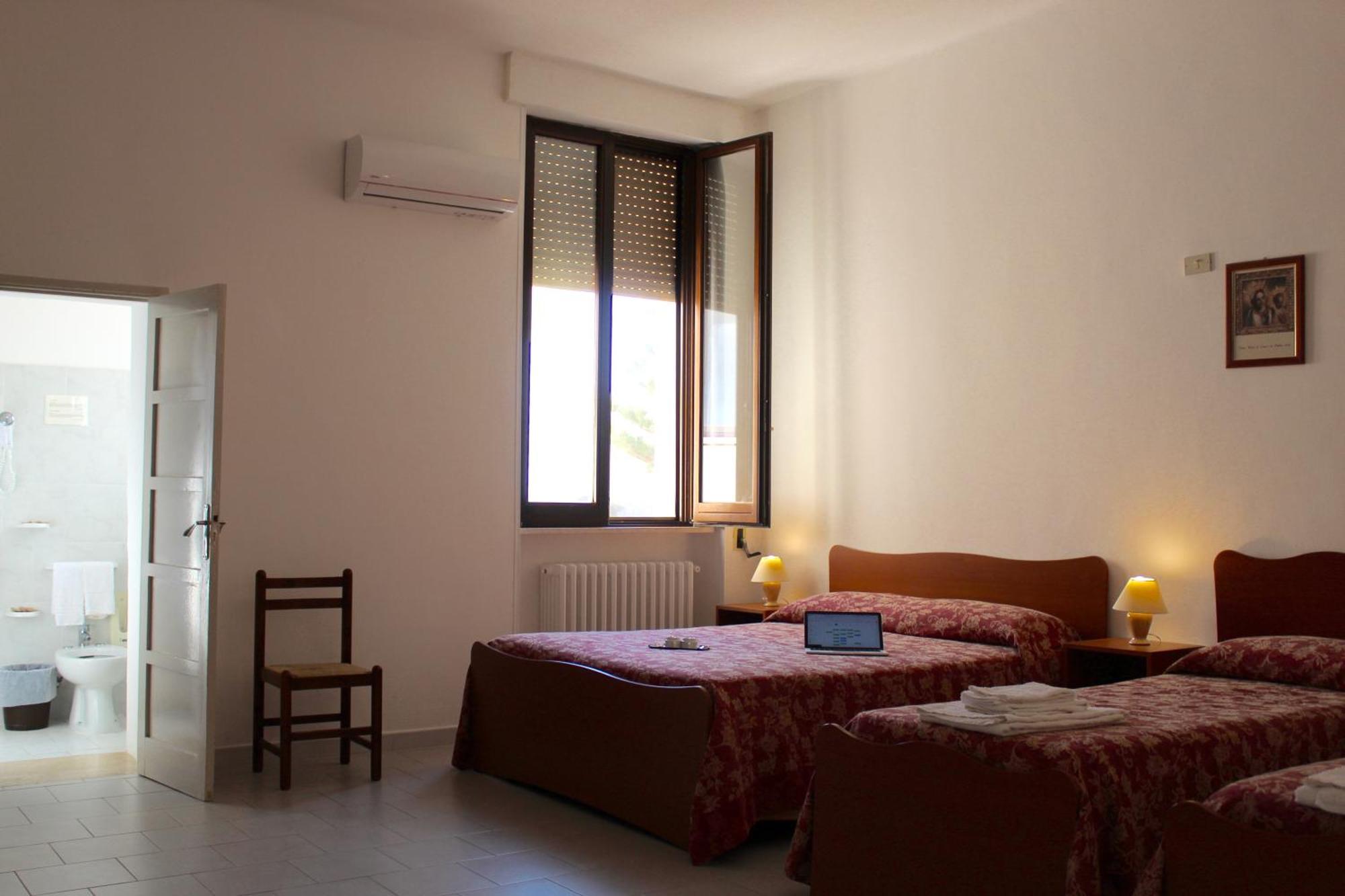 Albergo Del Santuario Santa Maria di Leuca Ngoại thất bức ảnh